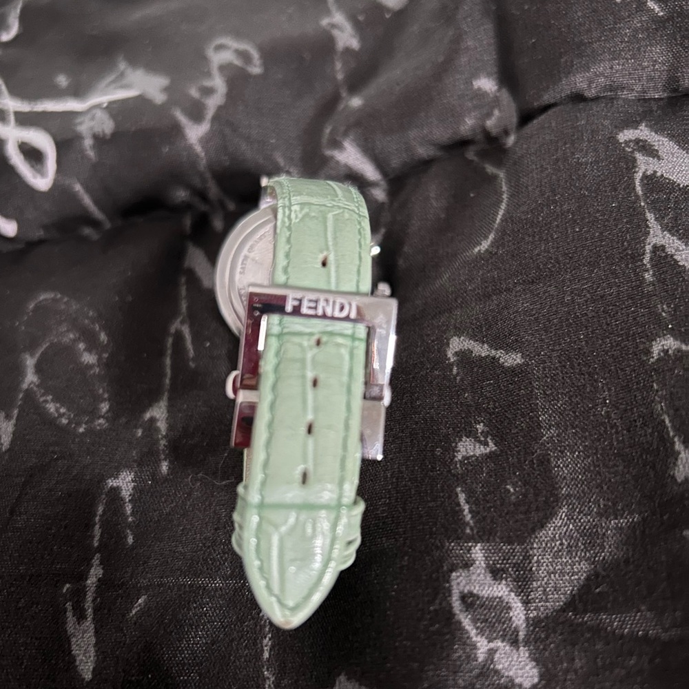 Authentic Fendi Watch - Picture 6 of 8